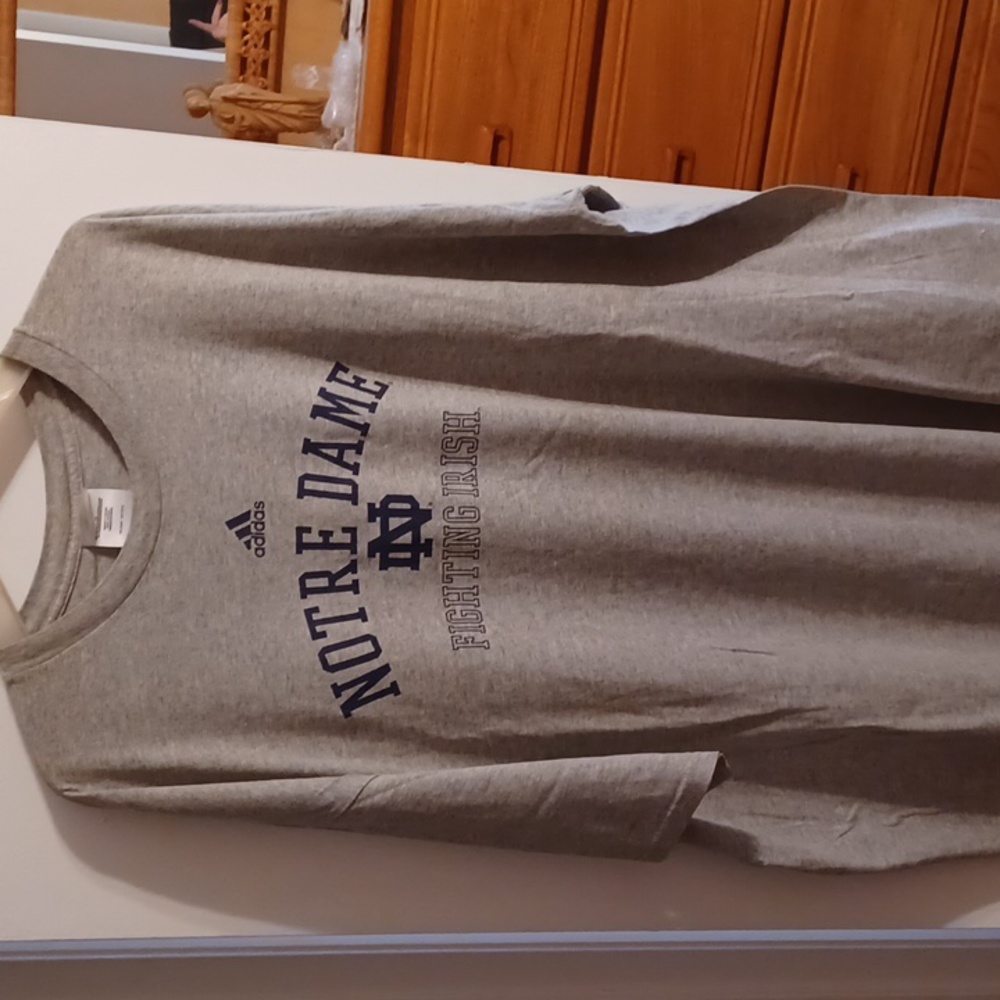 NOTRE DAME short sleeve tee. ADIDAS 2xl Grey with black print
